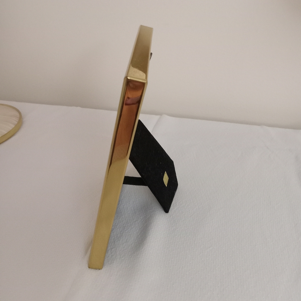 Solid Brass Photo Frame - Picture 3 of 6